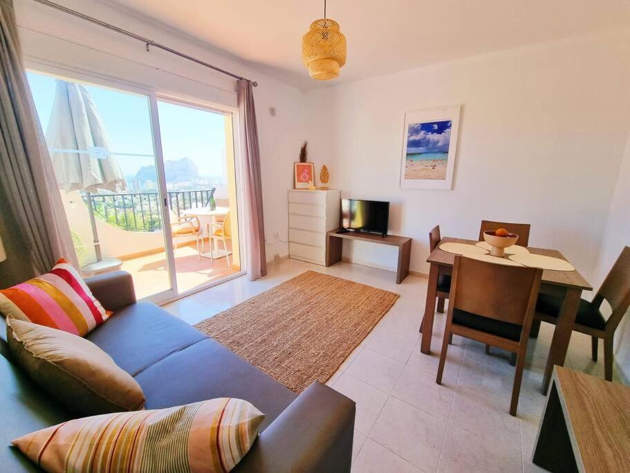 Apartamento Flamingo - Imperial Park - Sea View, 6 Pools, Terrace *