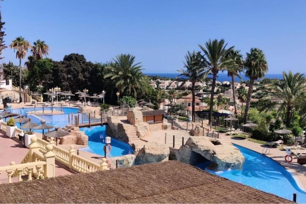 Apartamento Flamingo - Imperial Park - Sea View, 6 Pools, Terrace *