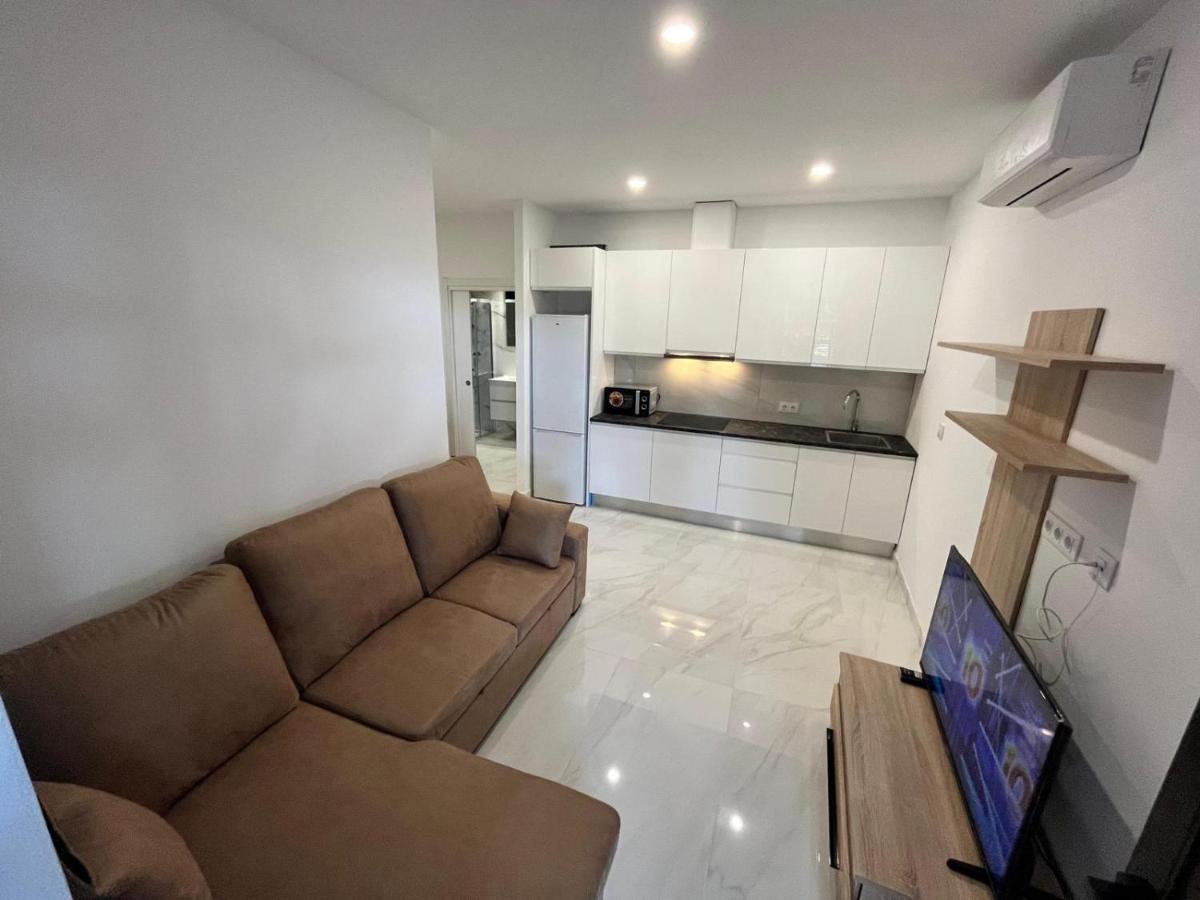 Apartamento 1a Linea De Playa Piscina Reformado Wifi Aire
