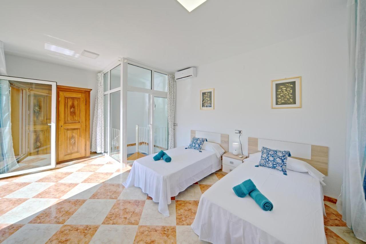 Costeres Villa *
