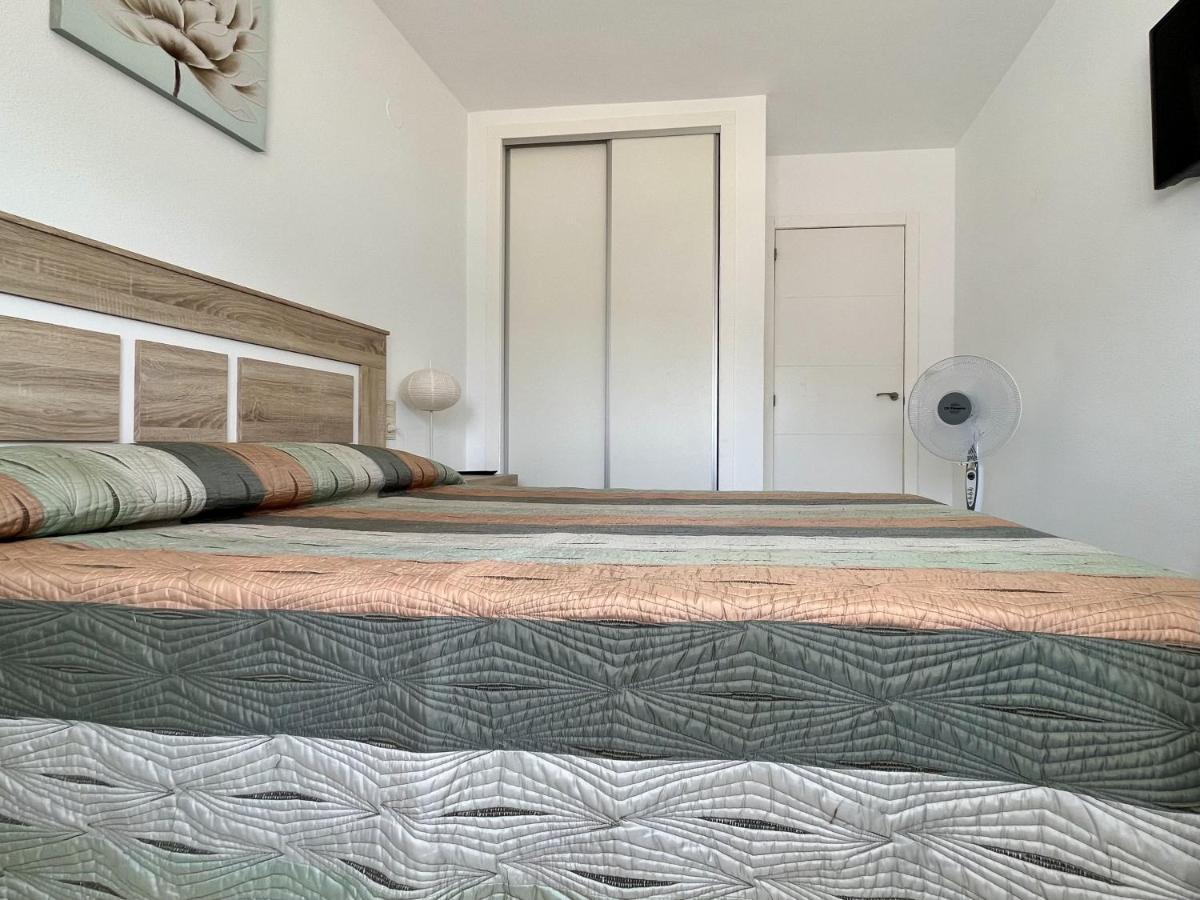 Primera Linea Con Piscina En *