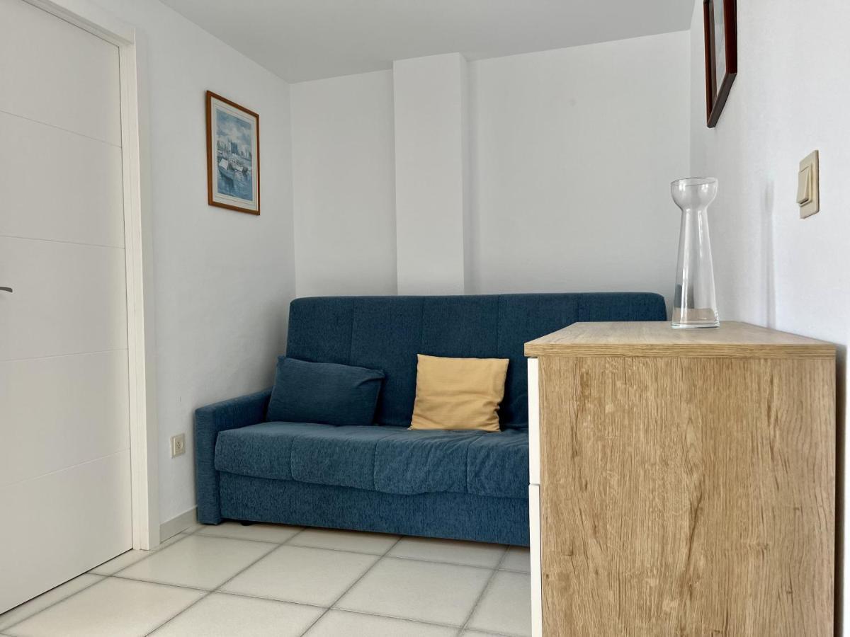 Primera Linea Con Piscina En Calpe
