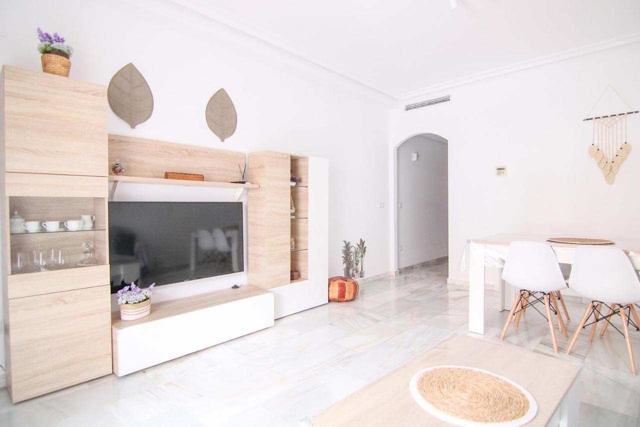 Apartamento Con Piscina - Bahia0102 *