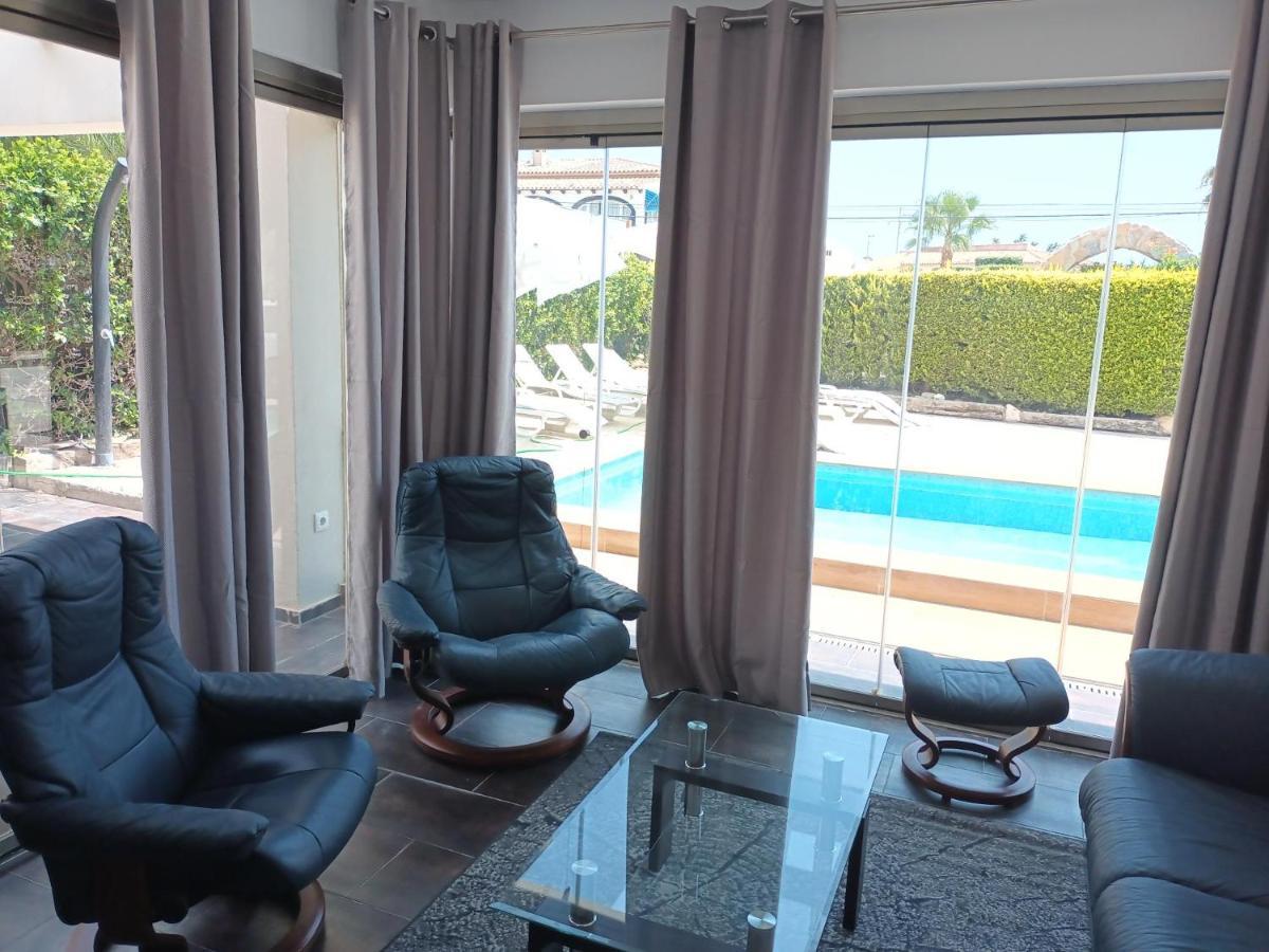 Constantinos O Completa Calpe