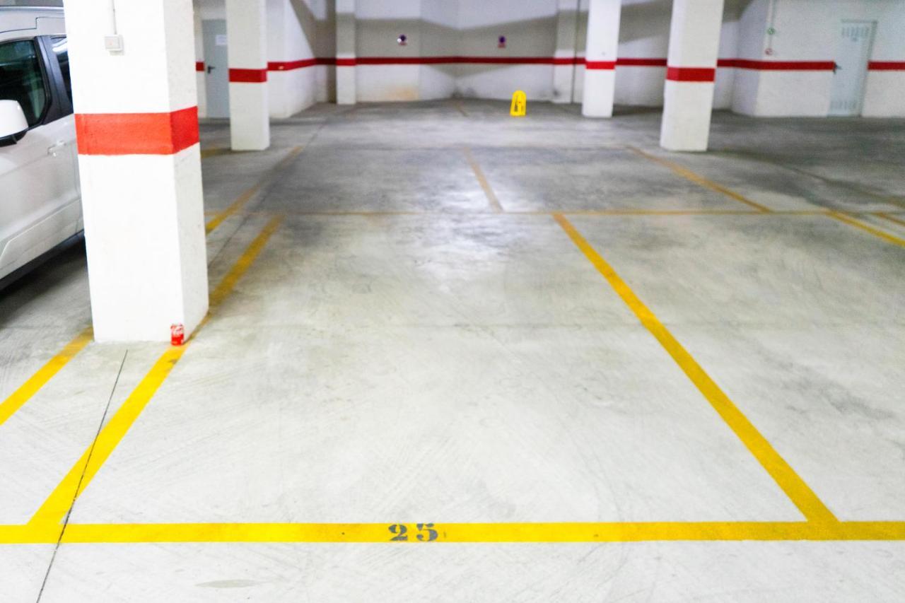 Apartment Bay *