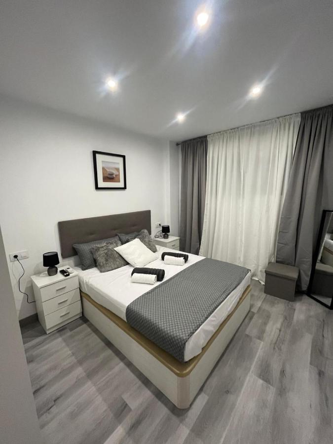 Cristina 3 - Playa Arenal Bol Apartment *