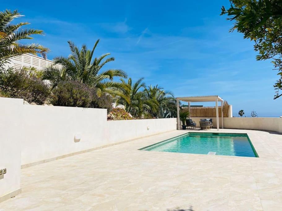Villa With Private Pool And Close To The Calpe