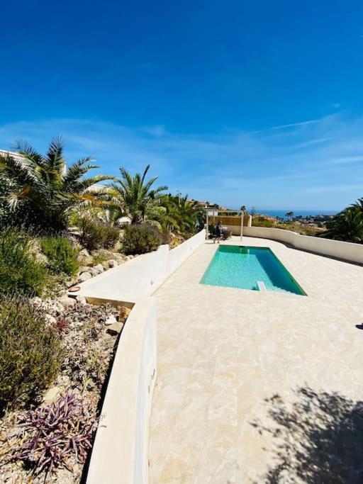 With Private Pool And Close To The
