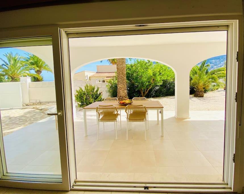 Villa With Private Pool And Close To The