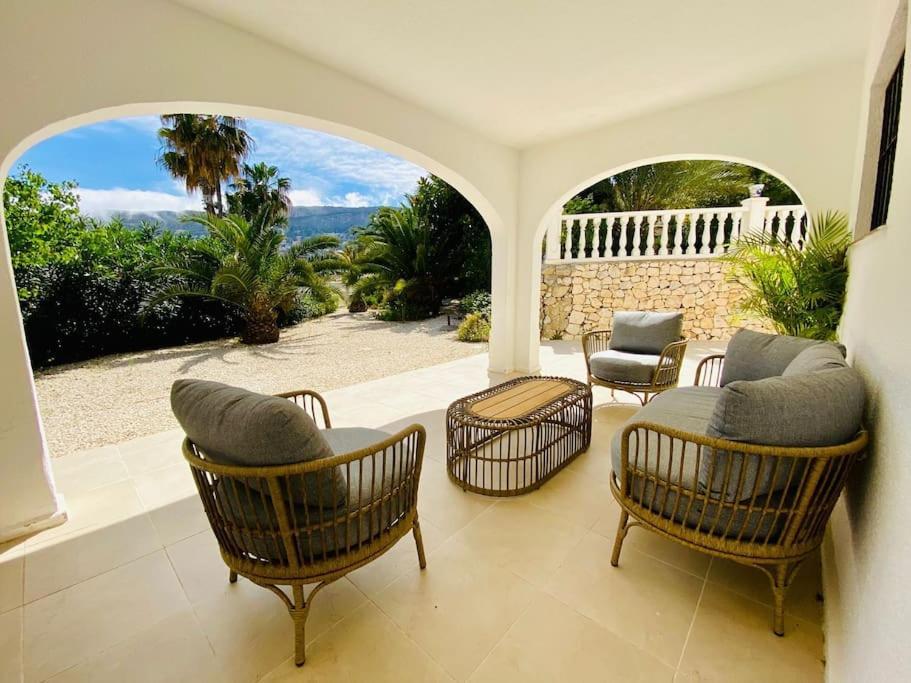 Villa With Private Pool And Close To The