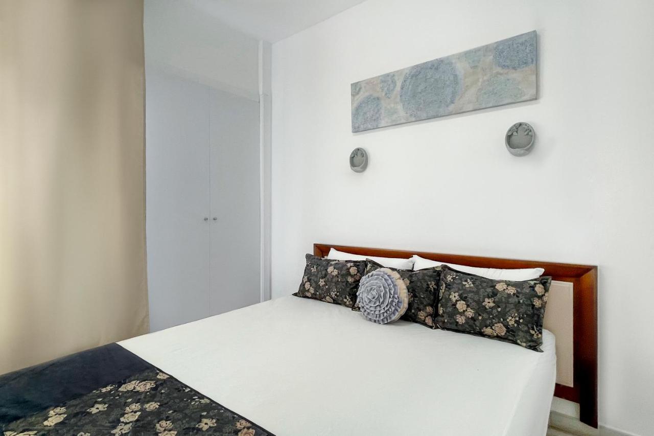 Azul Comodo, Bonito Y Centrico Calpe