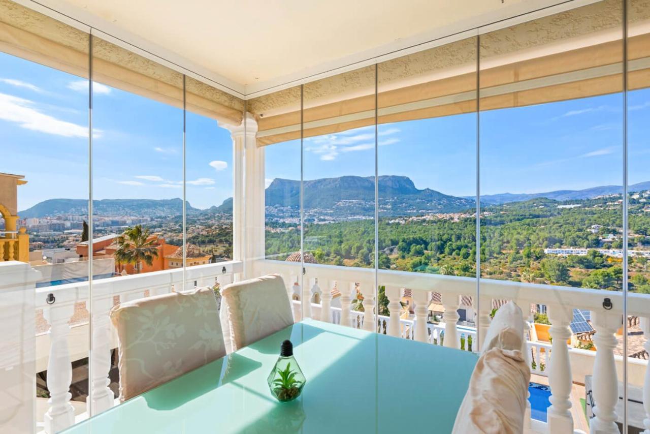 Spacious Mountain View Holiday home *