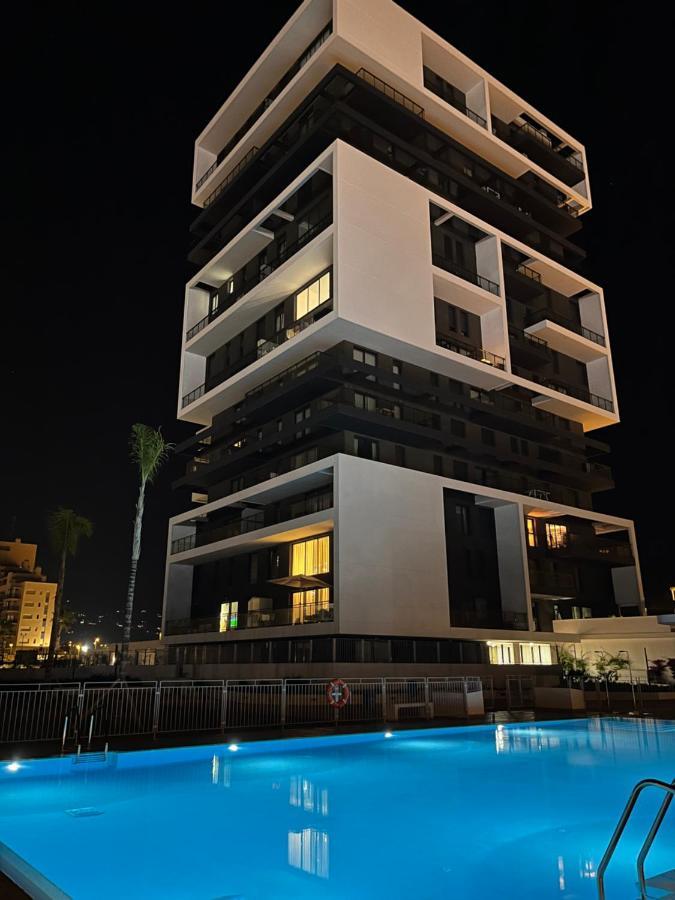 Sunrise Tower Apartment *