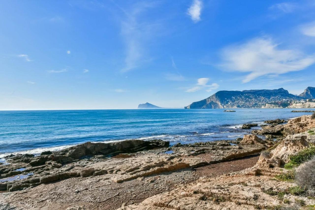 Les Yeux Dans Le Bleu Calpe