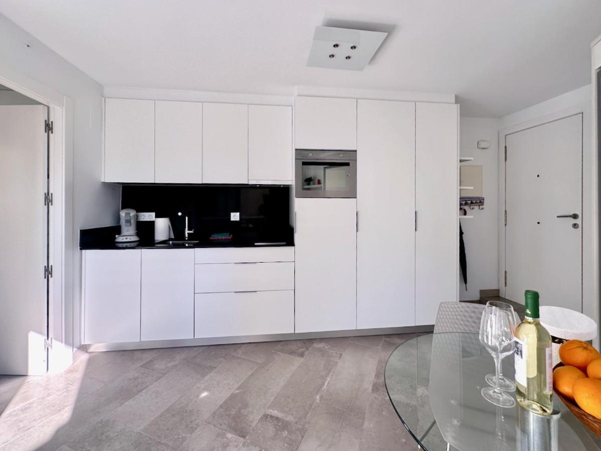 Apartment Modern Near The Sea