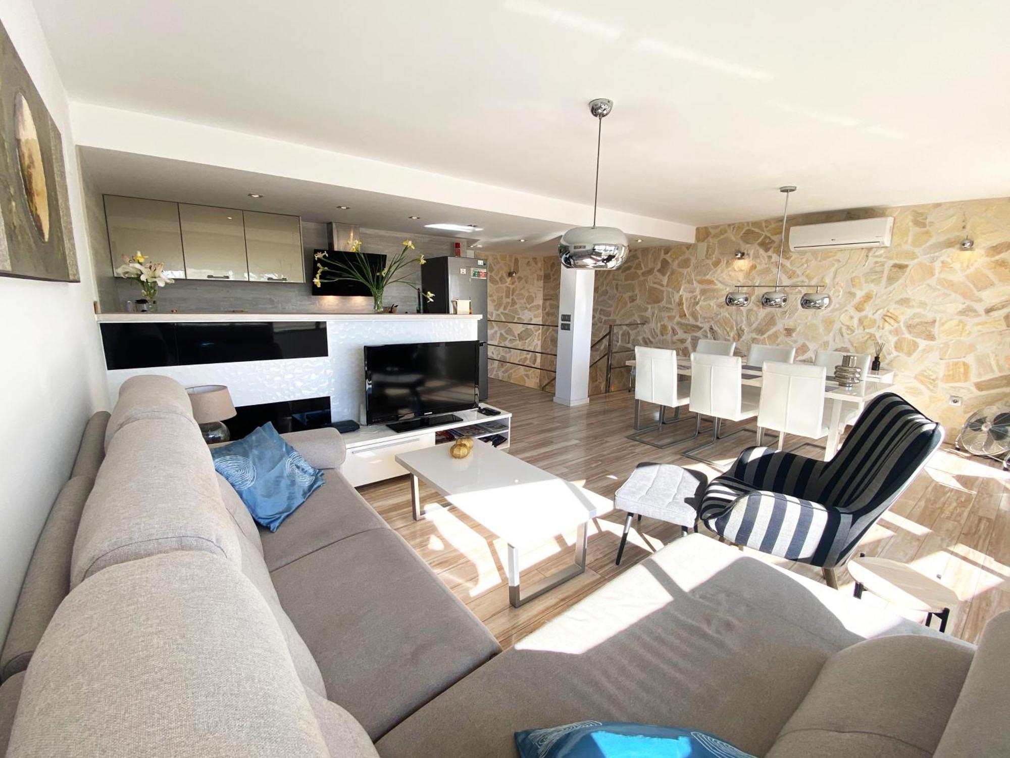 Spacious Comfortable Luxury 2 Bed/2 Bath Port Apartamento Calpe