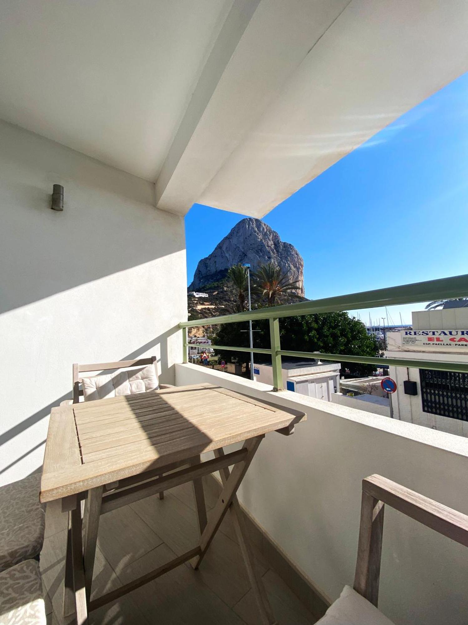 Spacious Comfortable Luxury 2 Bed/2 Bath Port Apartamento