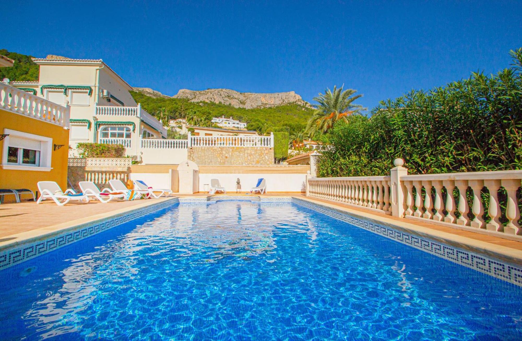 Helios - Plusholidays Villa *