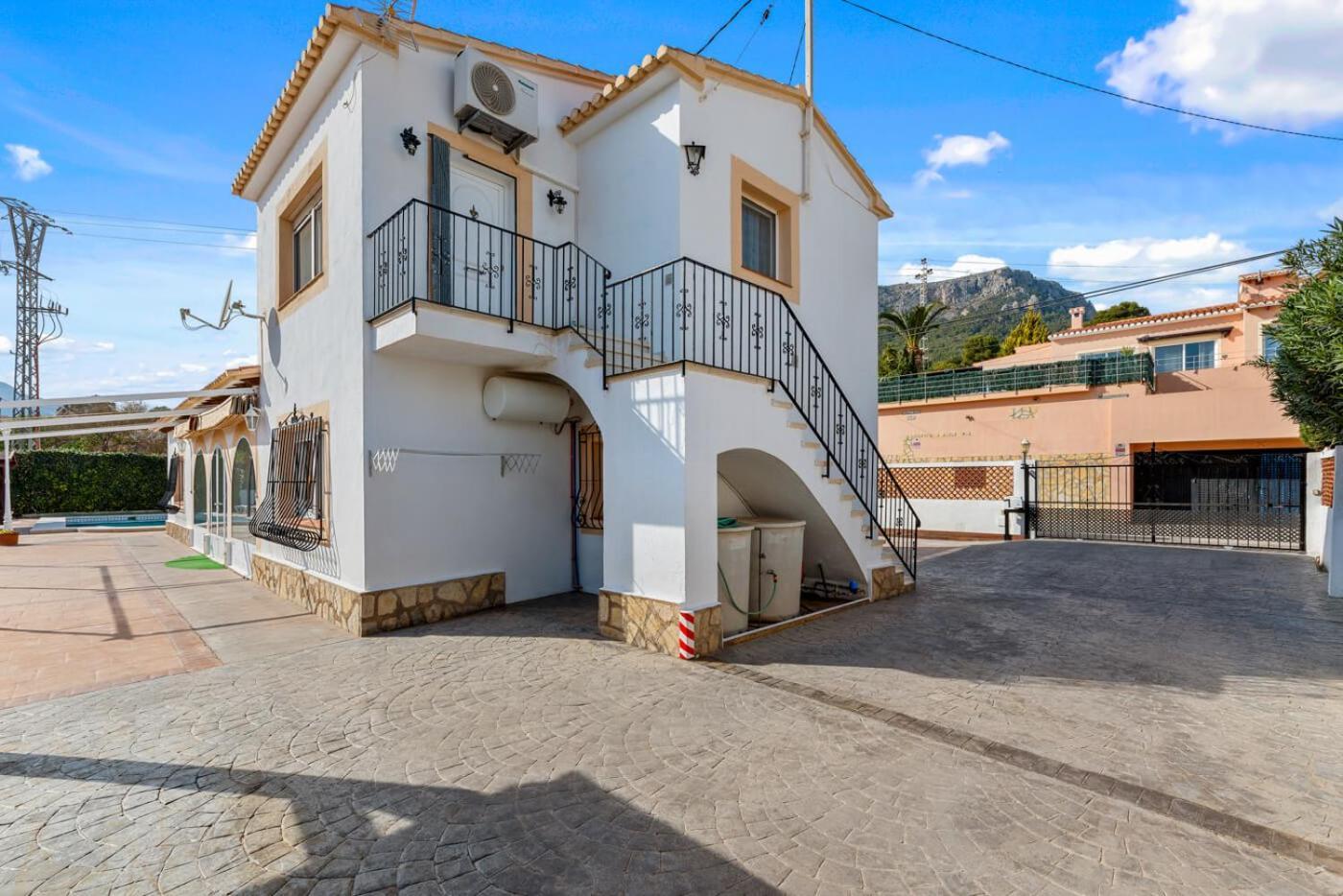 Villa Mercedes - Plusholidays *