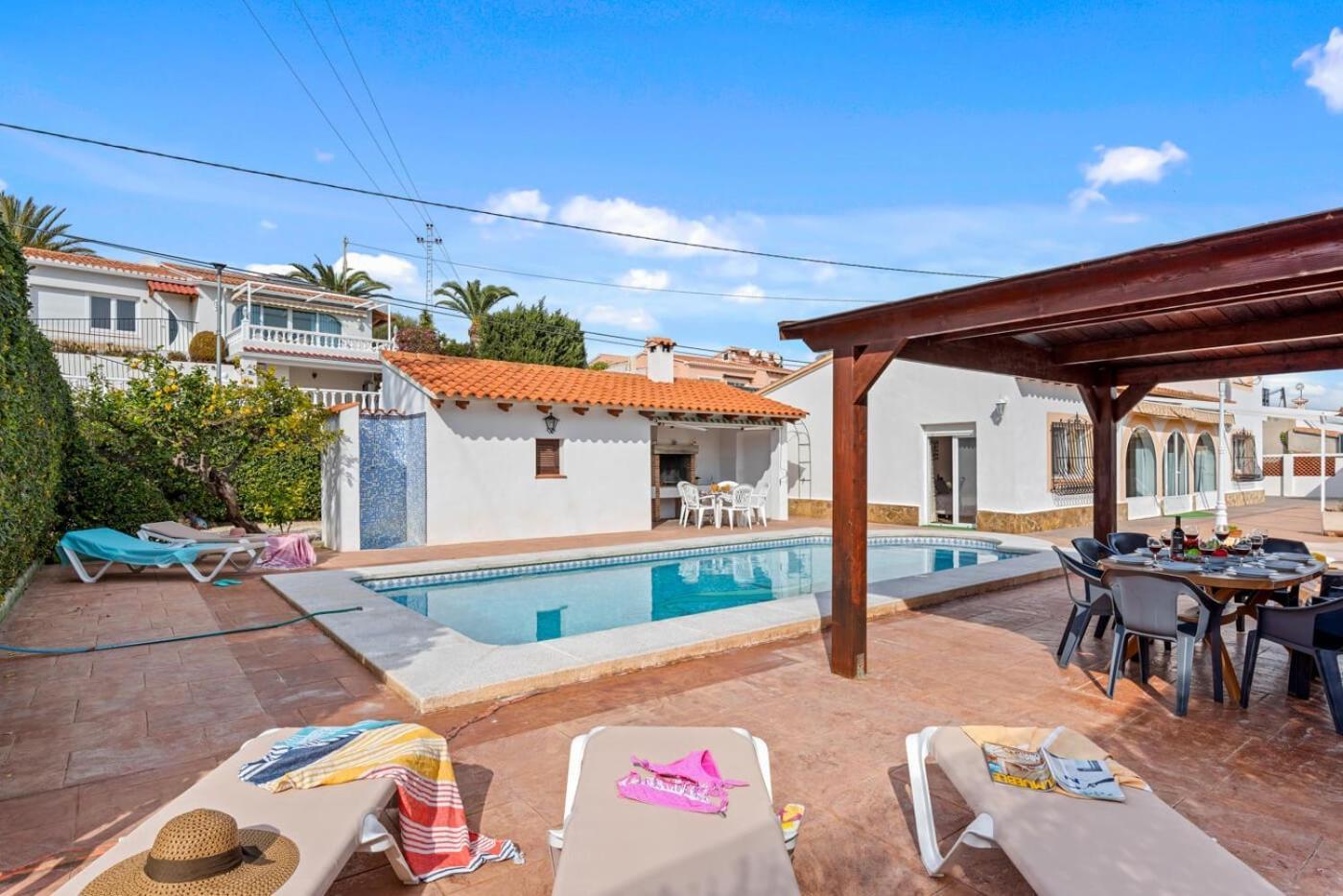Mercedes - Plusholidays Villa Calpe