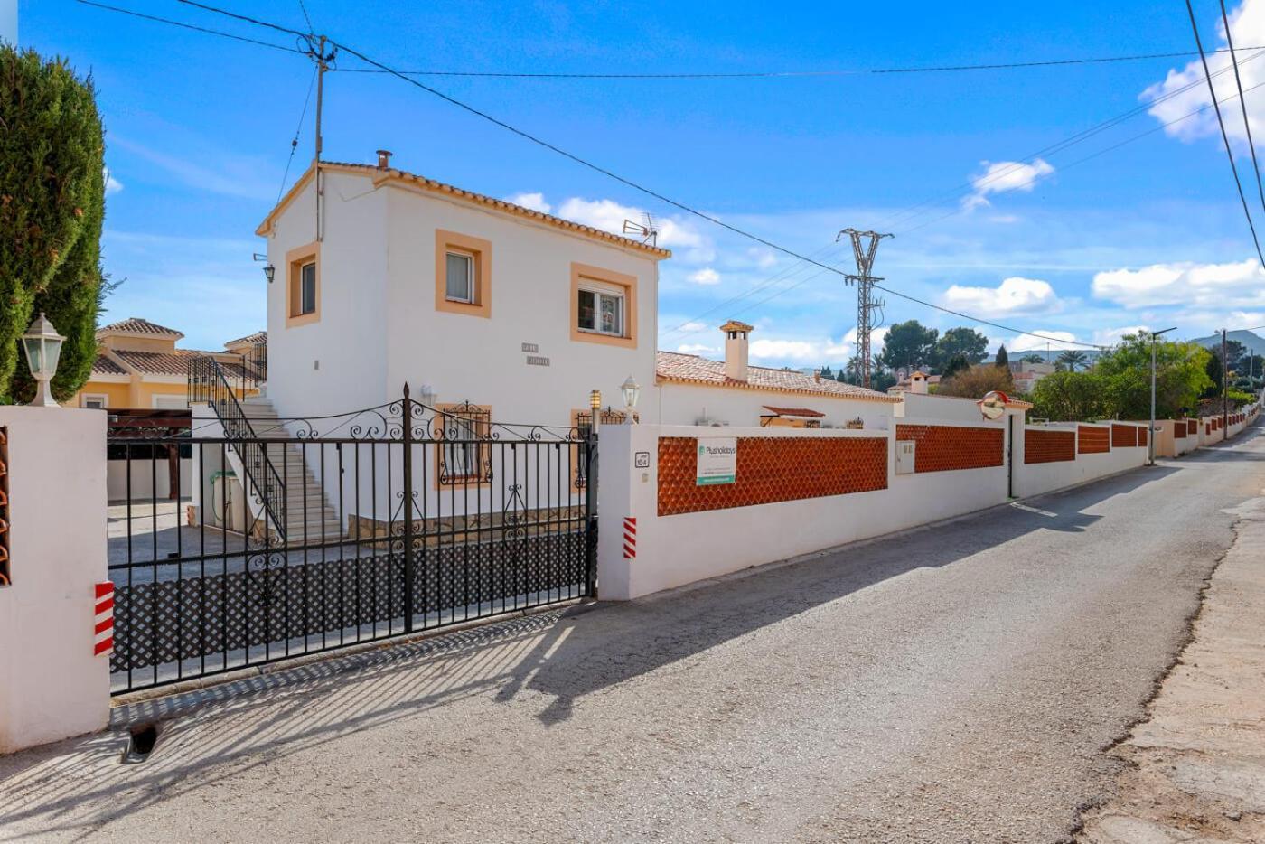 Mercedes - Plusholidays Villa Calpe