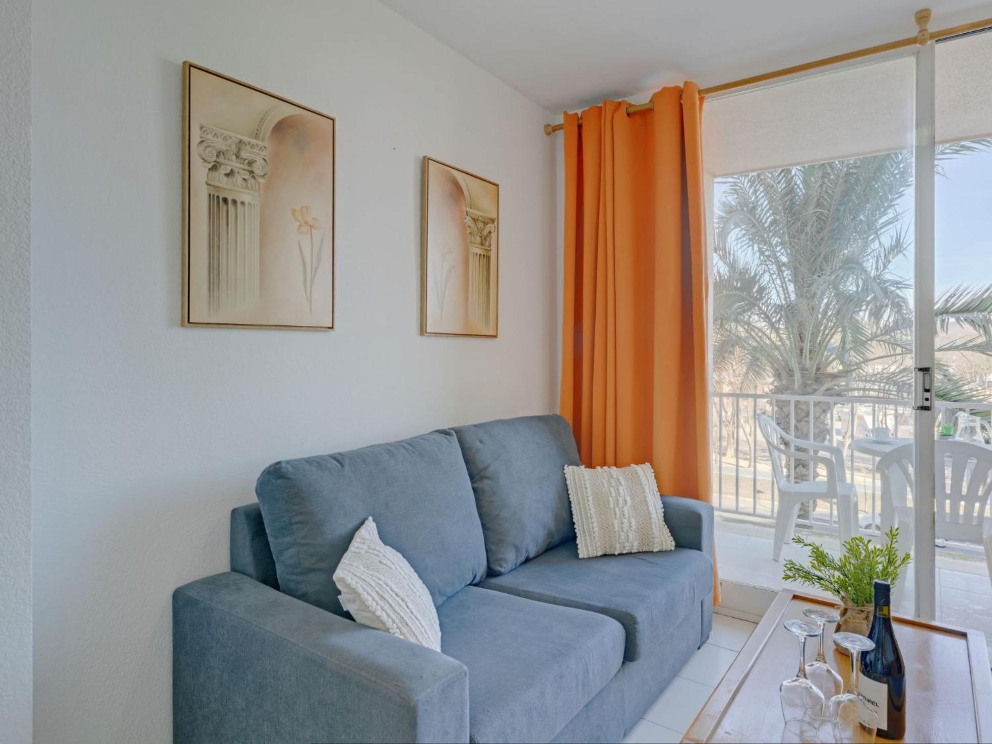Apolo Vii-11 By Interhome