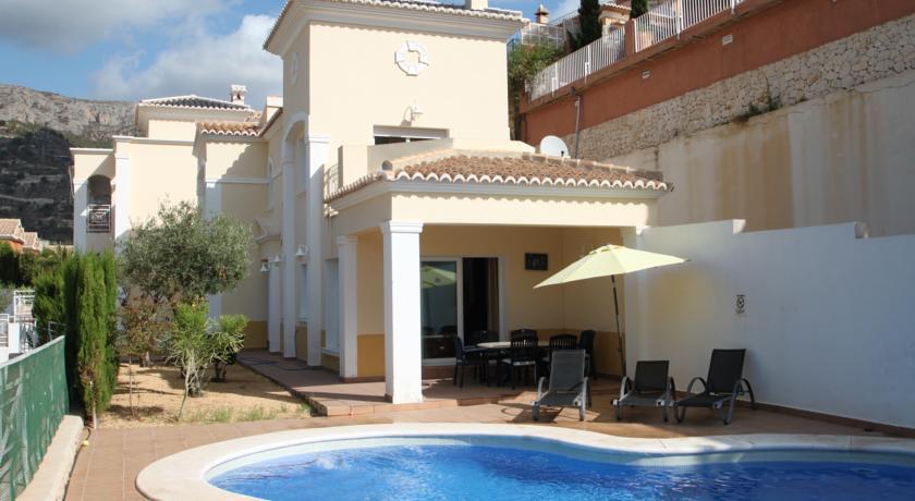 Сasa de vacaciones Canuta Mar 14- Two Story In *