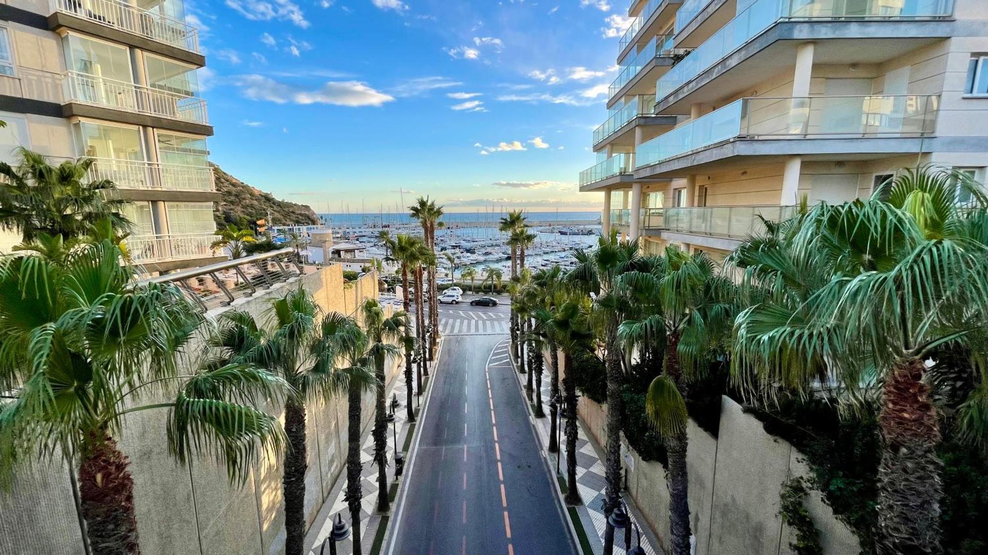 Location En La Mejor Ubicacion De Calp Con Parking