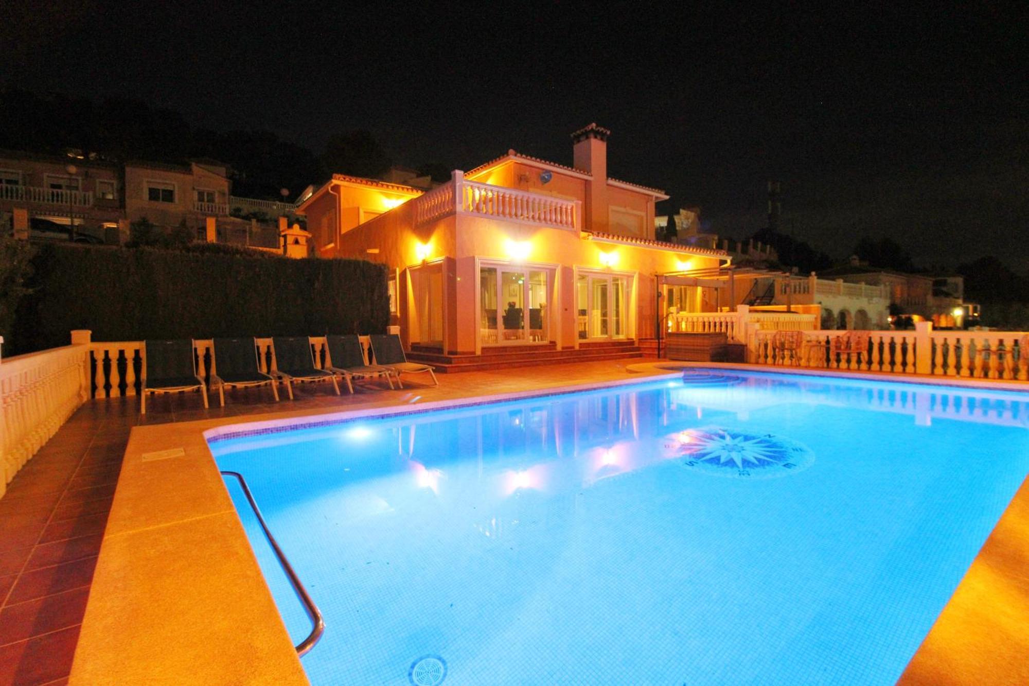 Ty Croeso-entire With Sea View Habitación en casa particular *