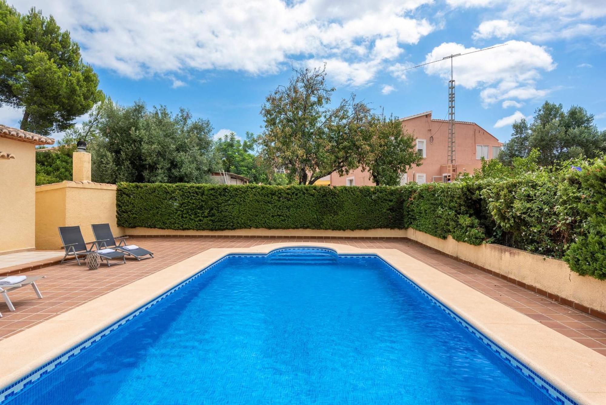 Escudero - Plusholidays Villa