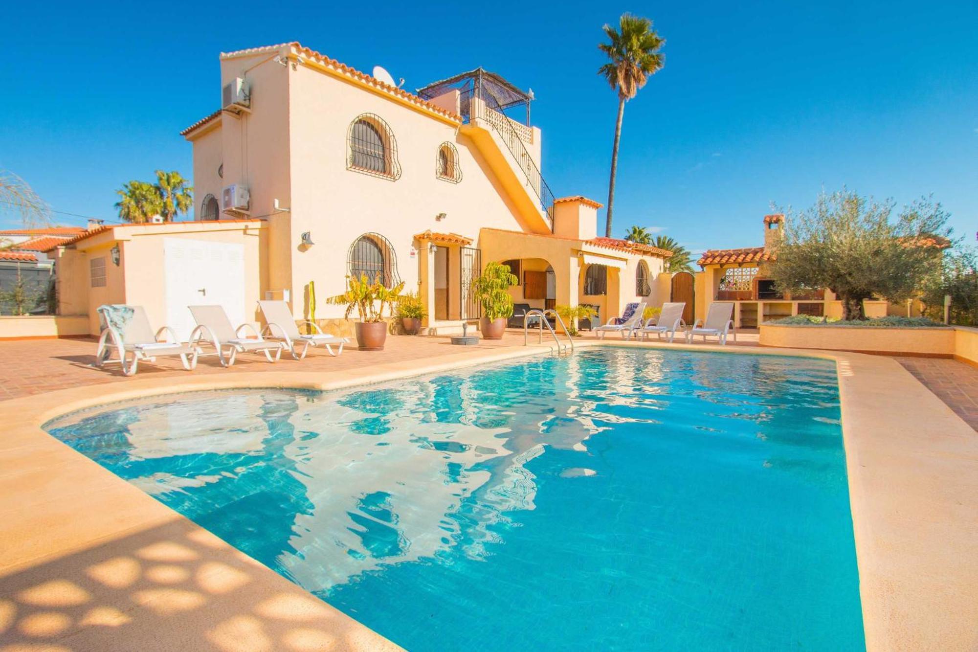 Ebro - Plusholidays Villa Calpe