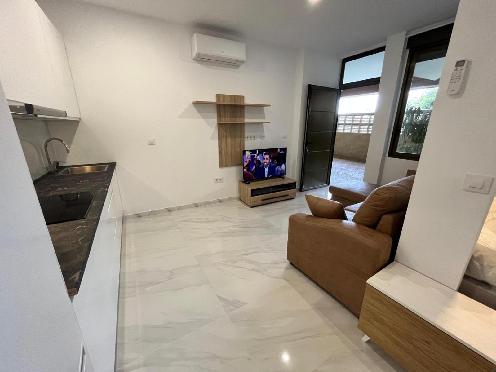 Apartamento 1a Linea De Playa Piscina Reformado Wifi Aire Calpe