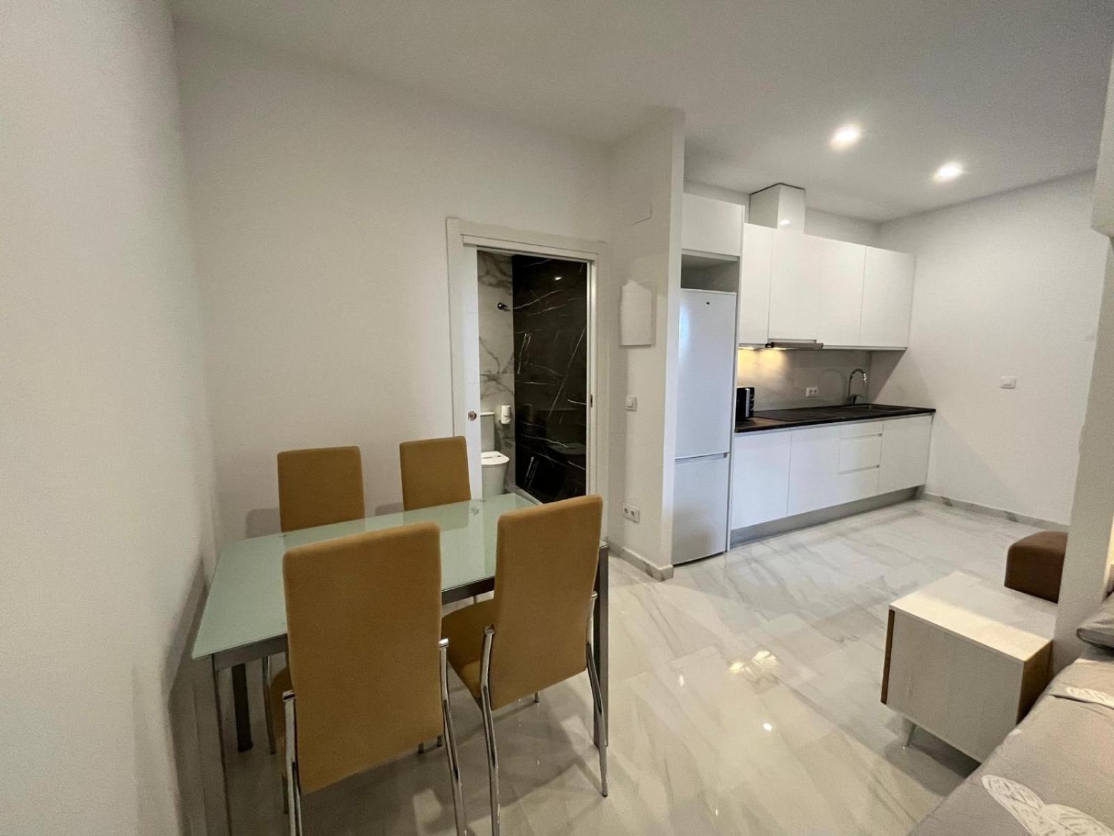 Apartamento 1a Linea De Playa Piscina Reformado Wifi Aire Calpe