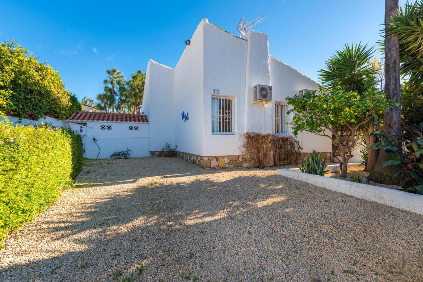 Anais - Plusholidays Villa *