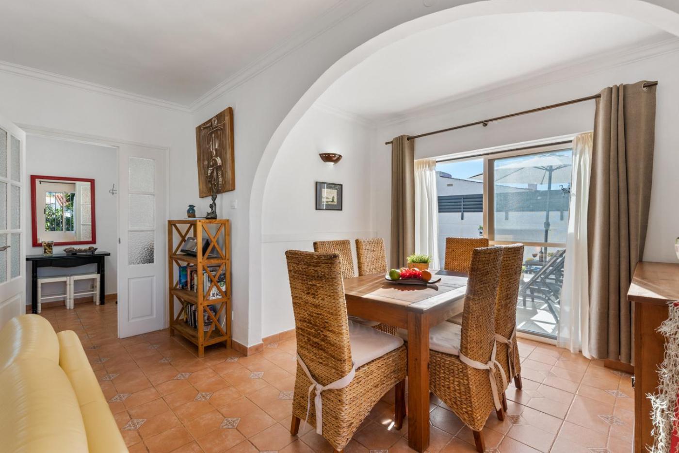 Anais - Plusholidays * Calpe