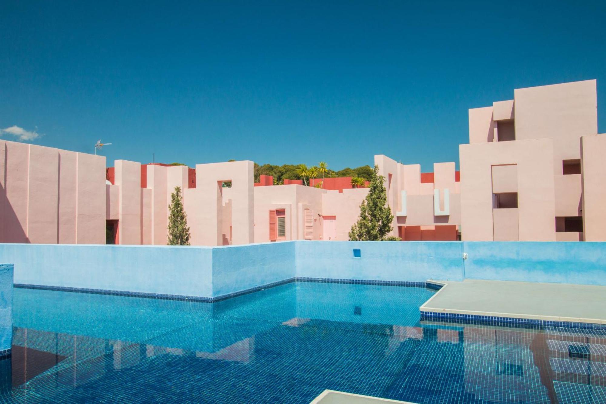Muralla Roja - Plusholidays