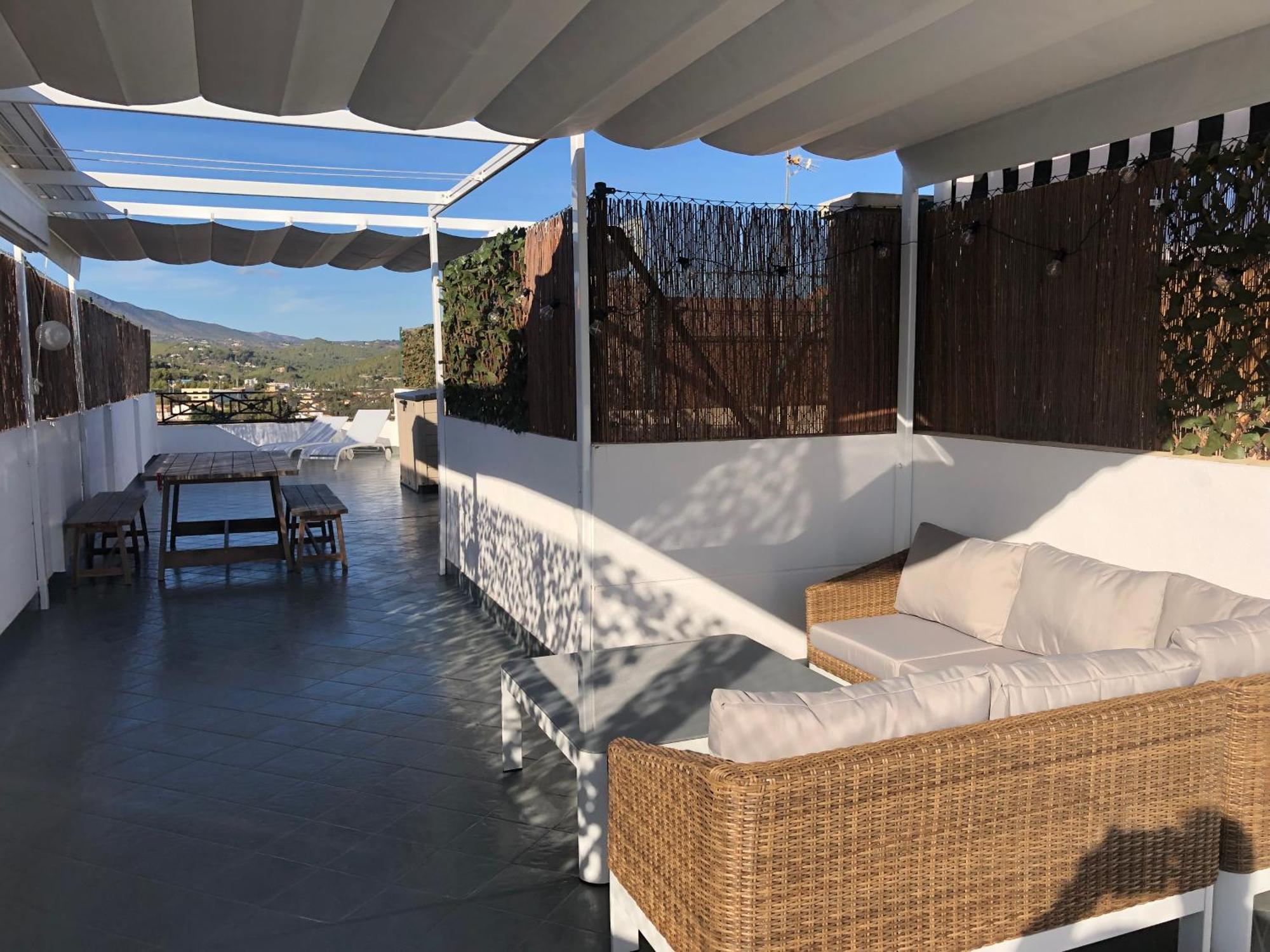Bay Terraza24 Apartment *