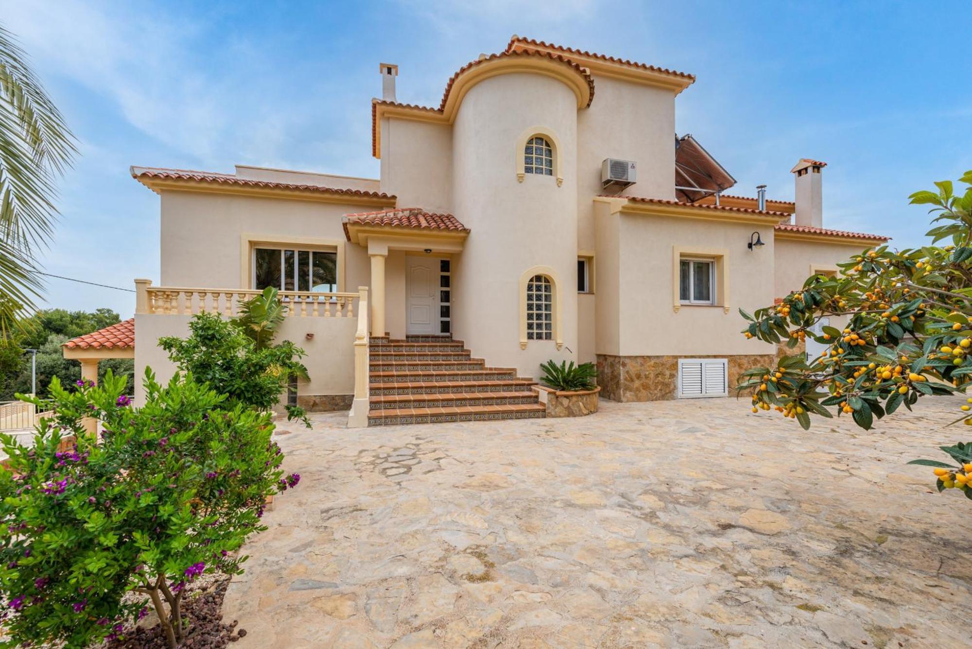Fina - Plusholidays Villa
