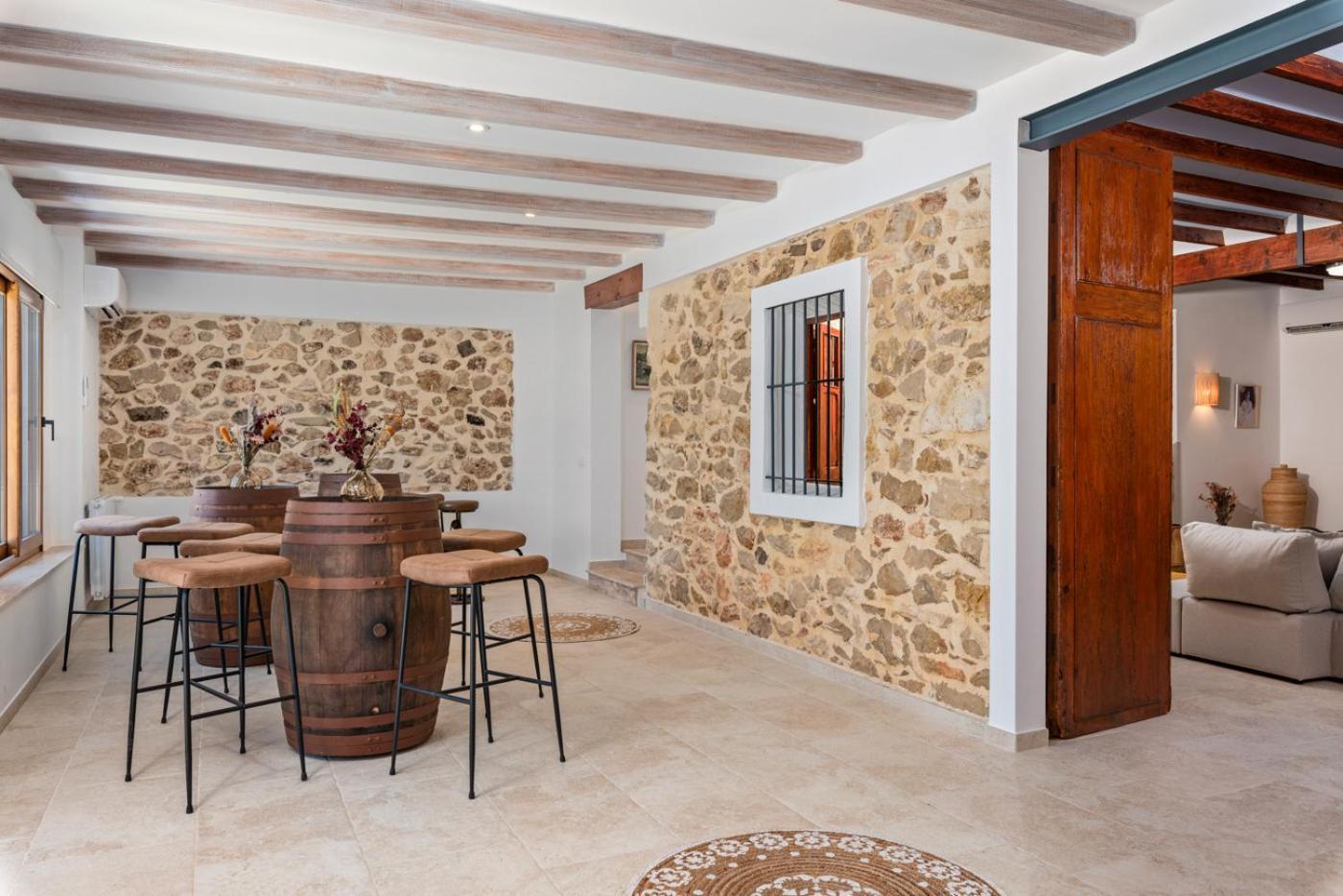 Villa Joan - Plusholidays *