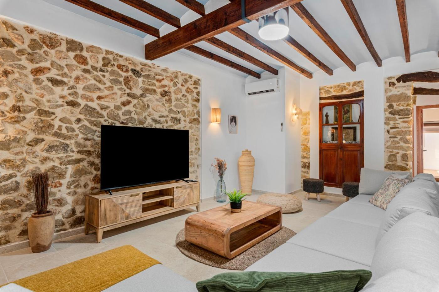 Villa Joan - Plusholidays
