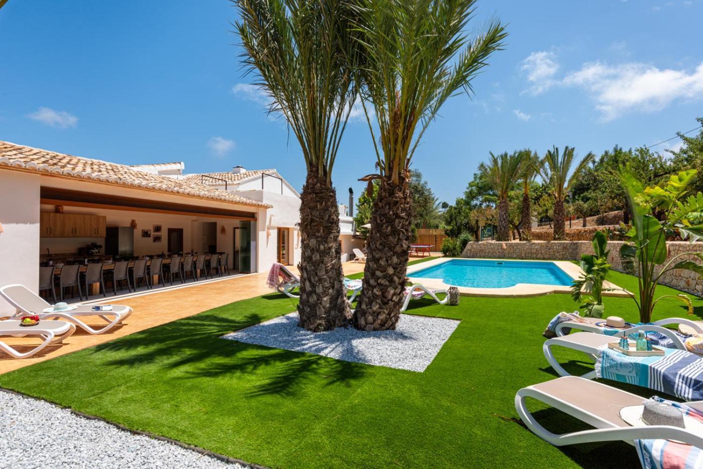 Villa Joan - Plusholidays *