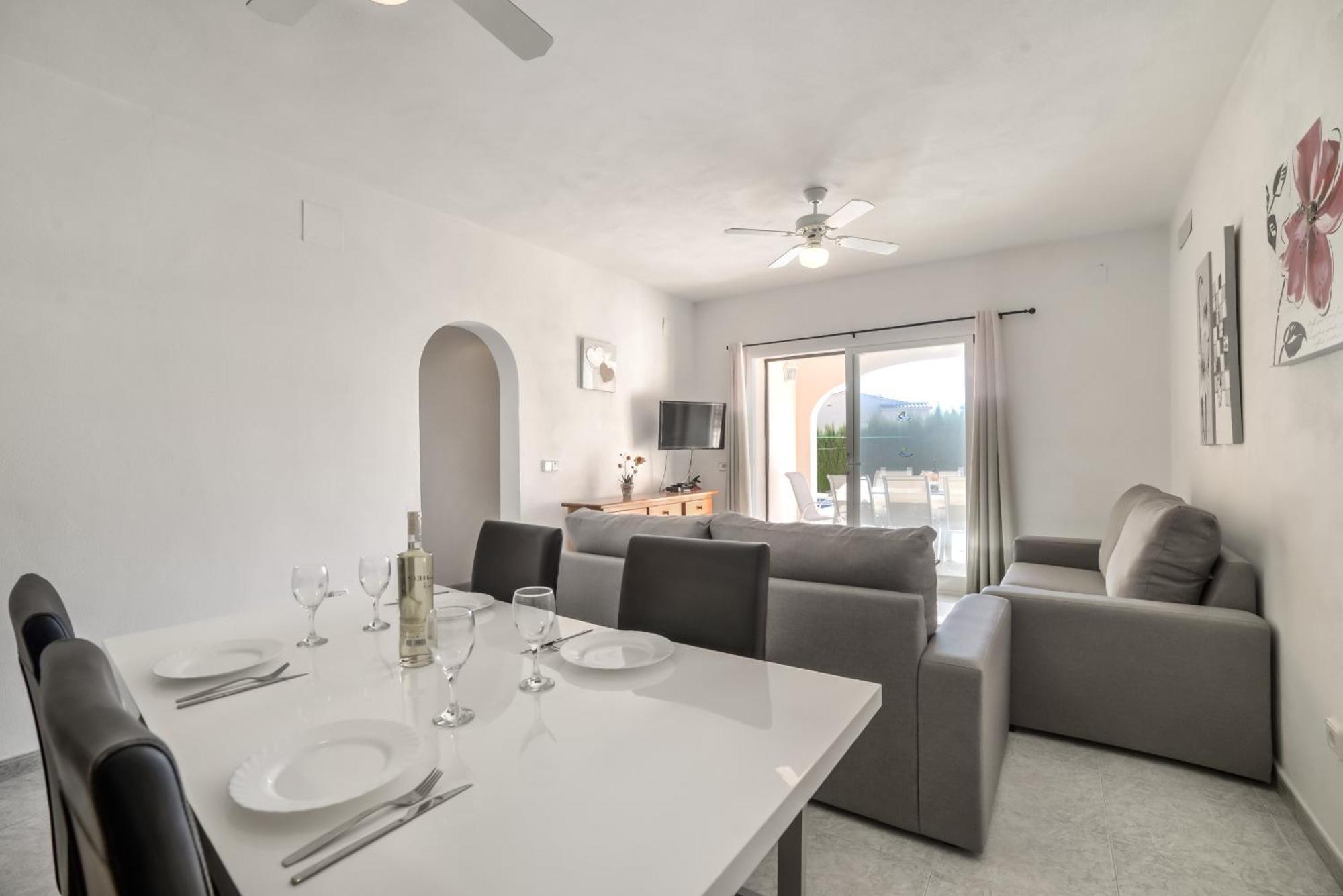 Sasha - Plusholidays Villa Calpe