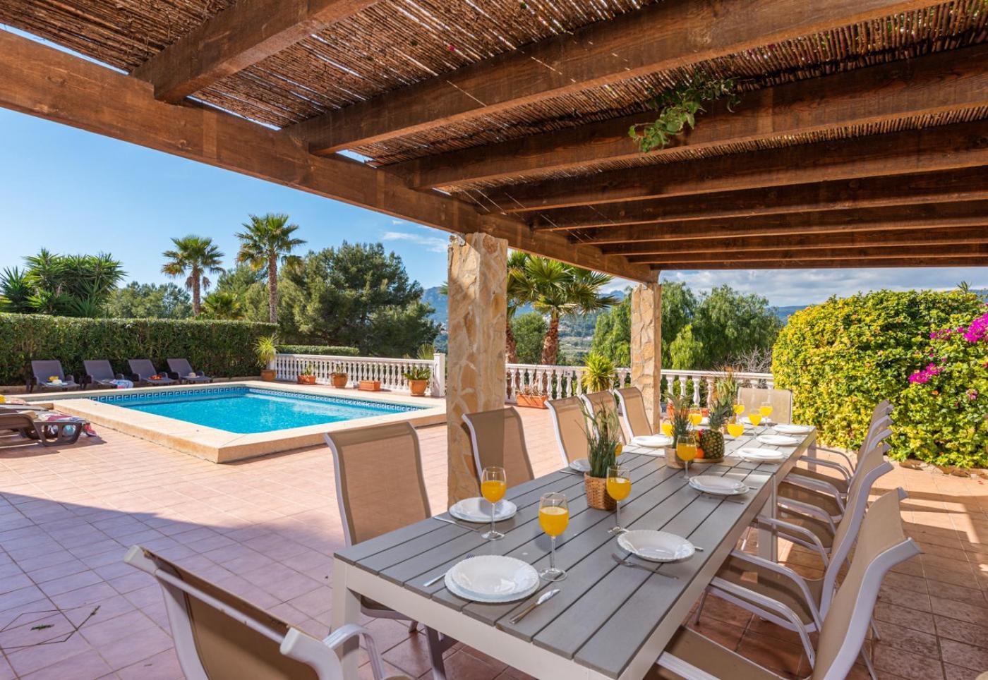 Comodo - Plusholidays Villa *