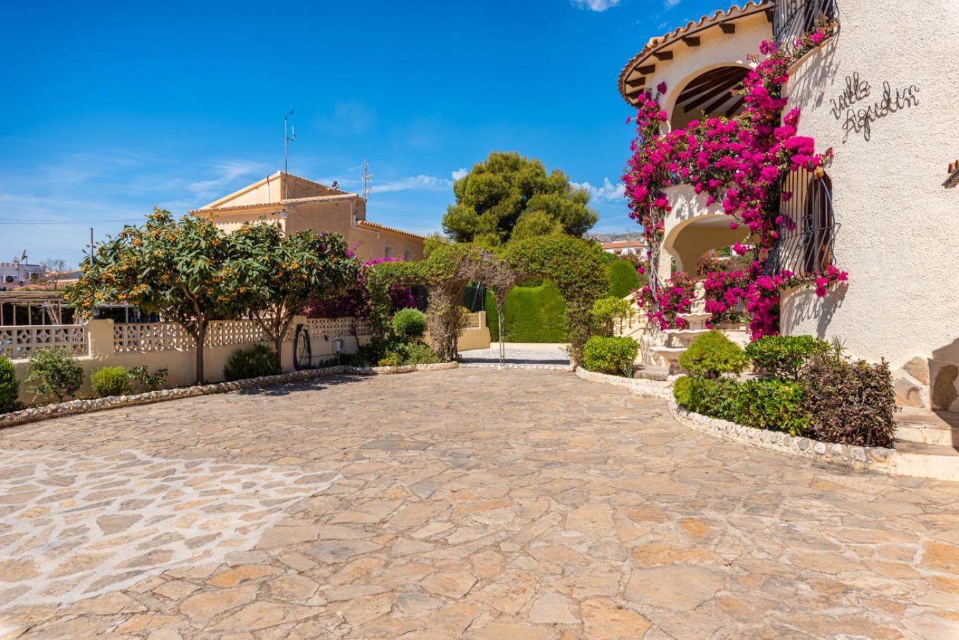 Agudin - Plusholidays * Calpe