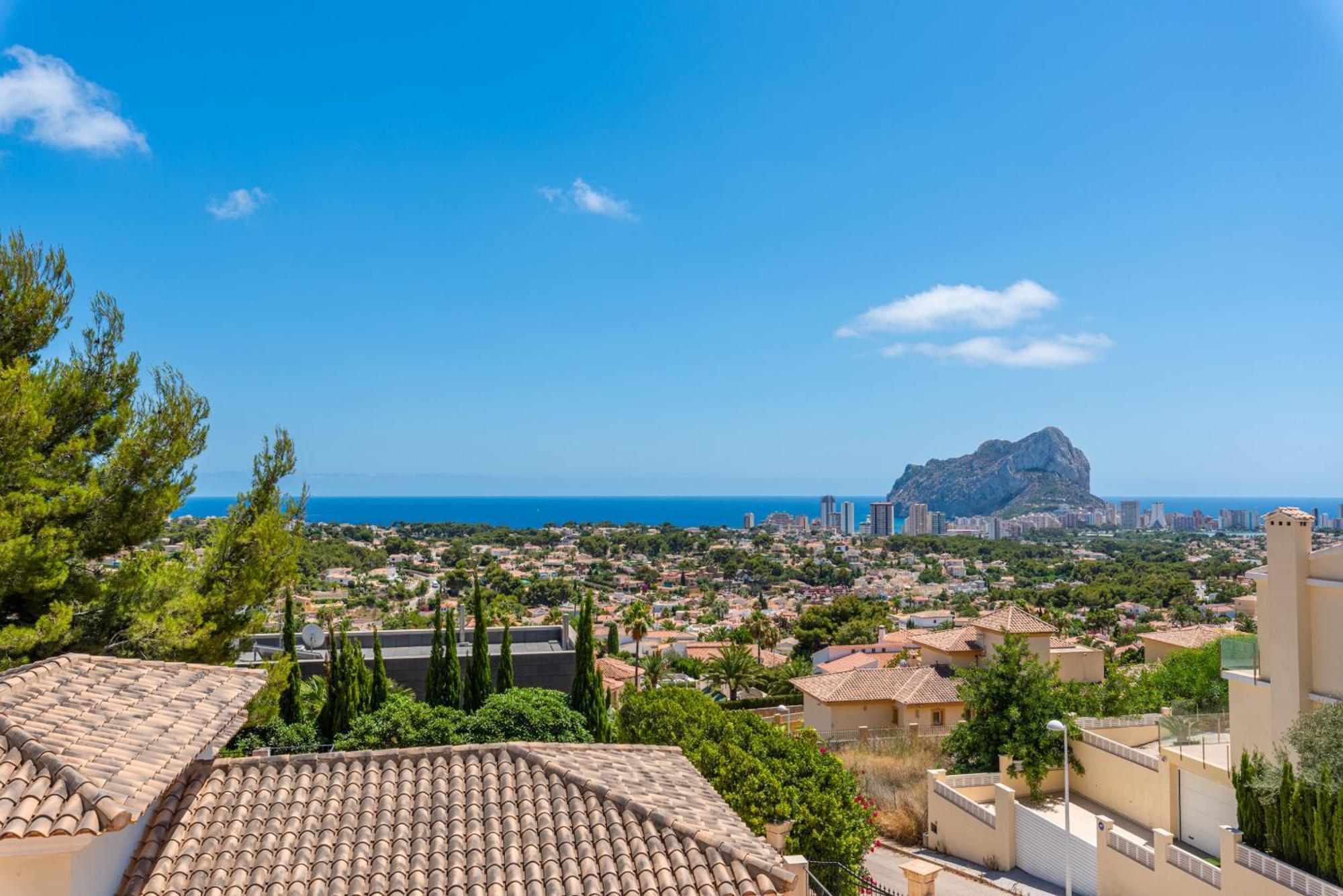 Moderna - Plusholidays * Calpe