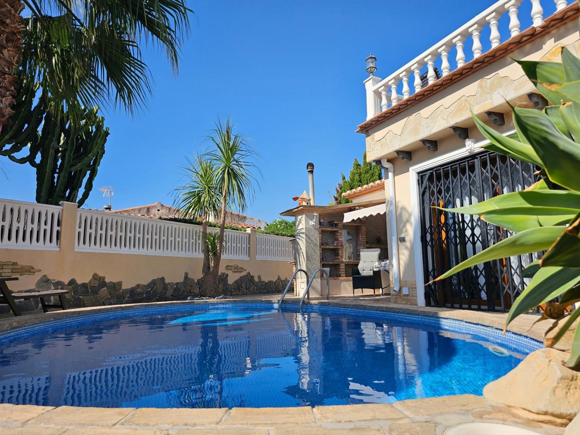 Adelfas Villa