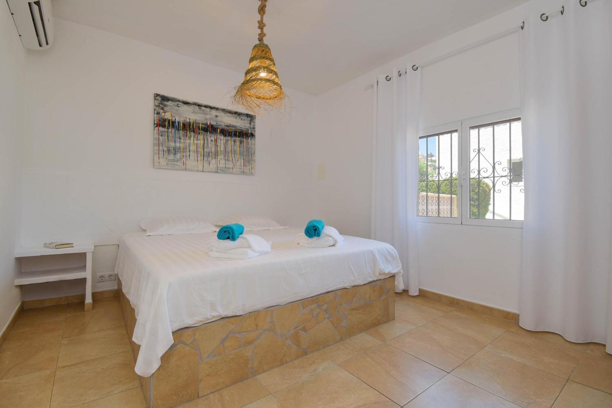 La Perla With Seaview & Large Pool Calpe