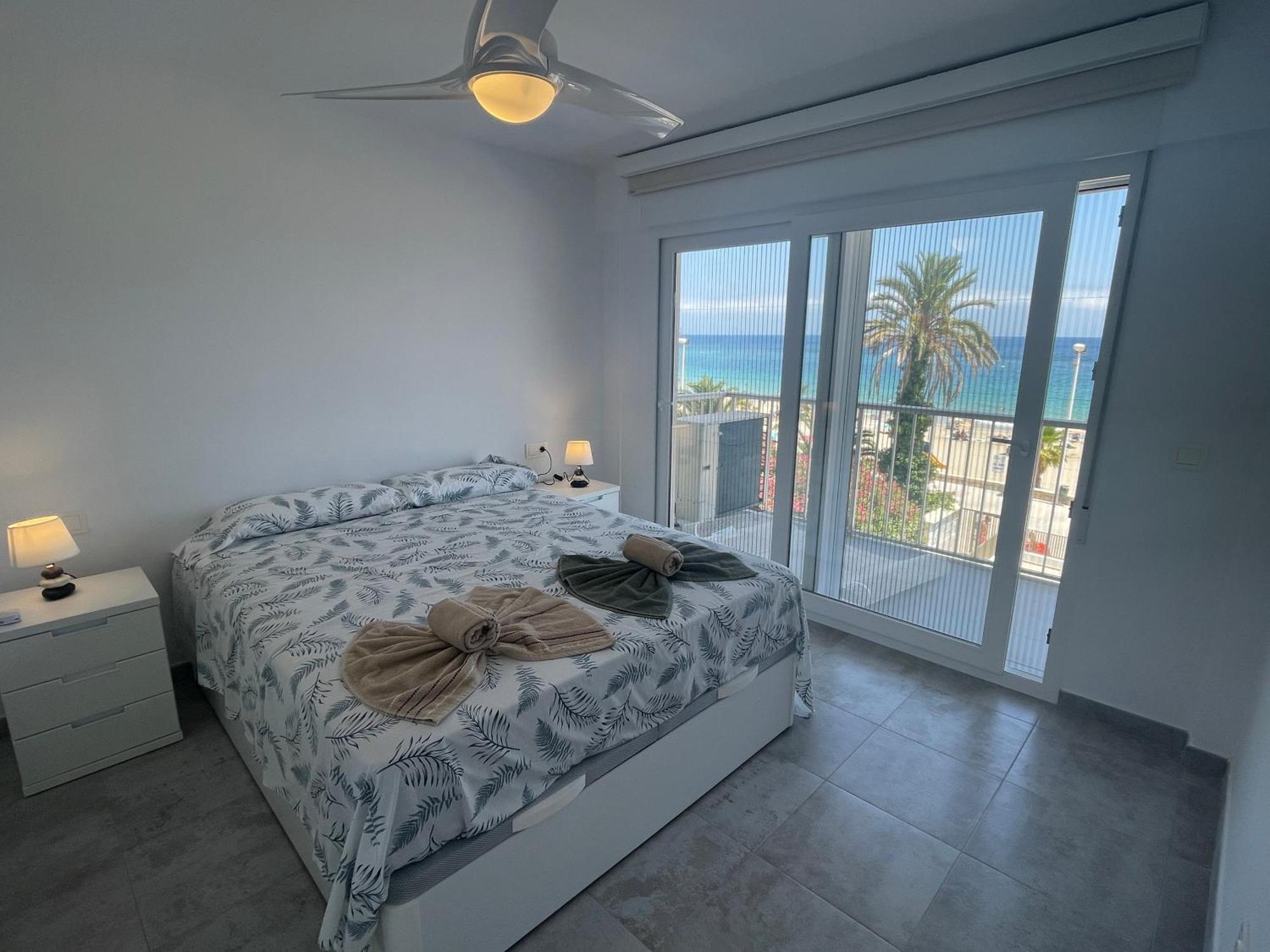 Medi Playa Primera Linea Con Aparcamiento Calpe
