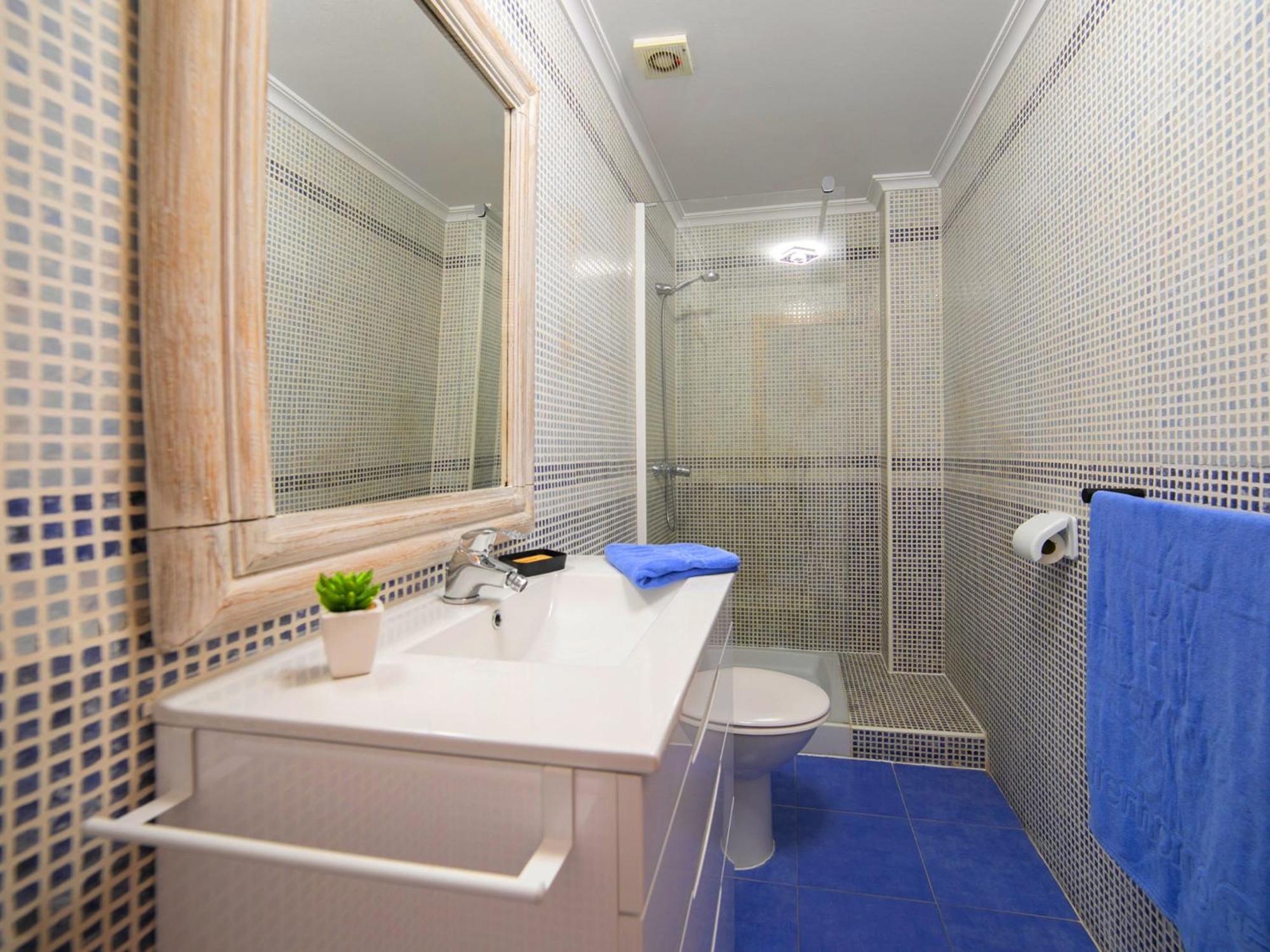 Bay-4 By Interhome
