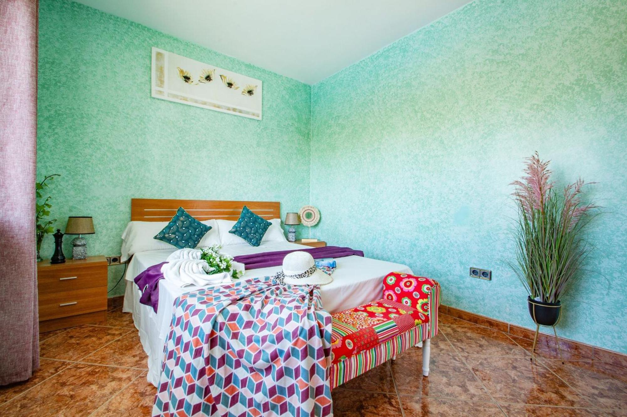Flora - Plusholidays Villa